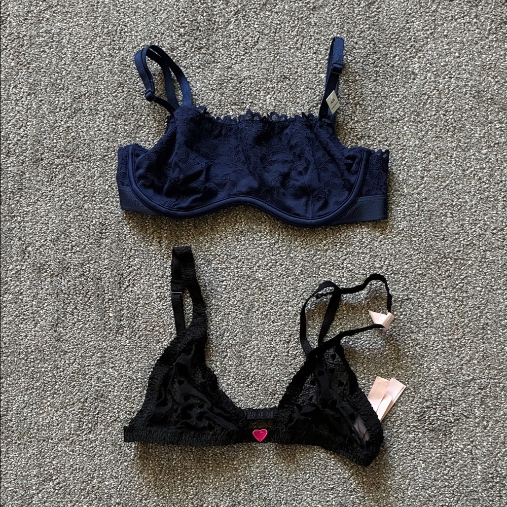 Victoria’s secret Navy and Black Lace Bralette Set